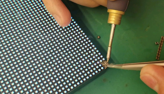 會(huì)議顯示屏怎么選？分辨率、接口、兼容性關(guān)鍵參數(shù)解析